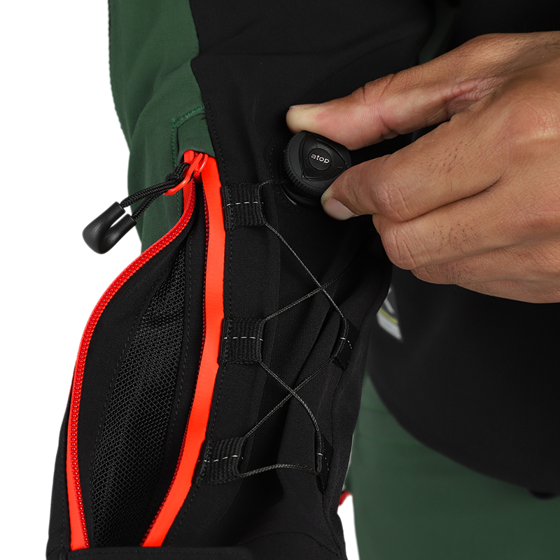 코만도 슬리브리스 블랙 재킷-2